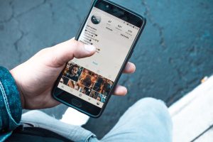 organizing digital photos and removing unnecessary images